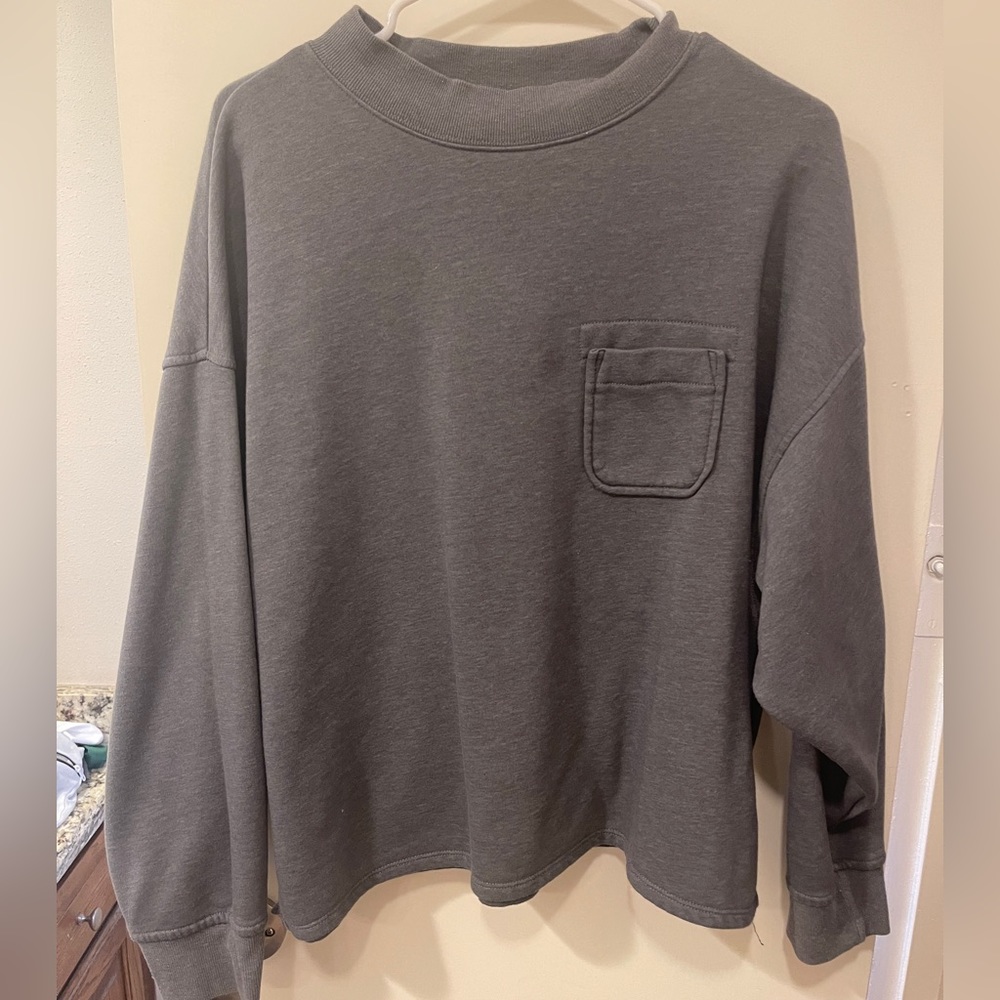 Old Navy sweatshirt
